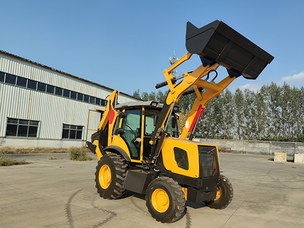 多功能轮式挖掘装载机