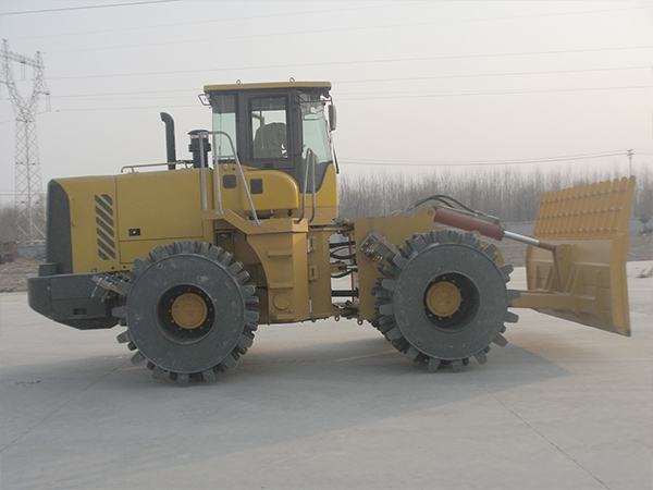 垃圾填埋压实机